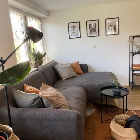 ☆Fewo Altes Kino - Modern - Quiet - 65M² - Tv - Netflix - Wlan☆ Momlingen Экстерьер фото
